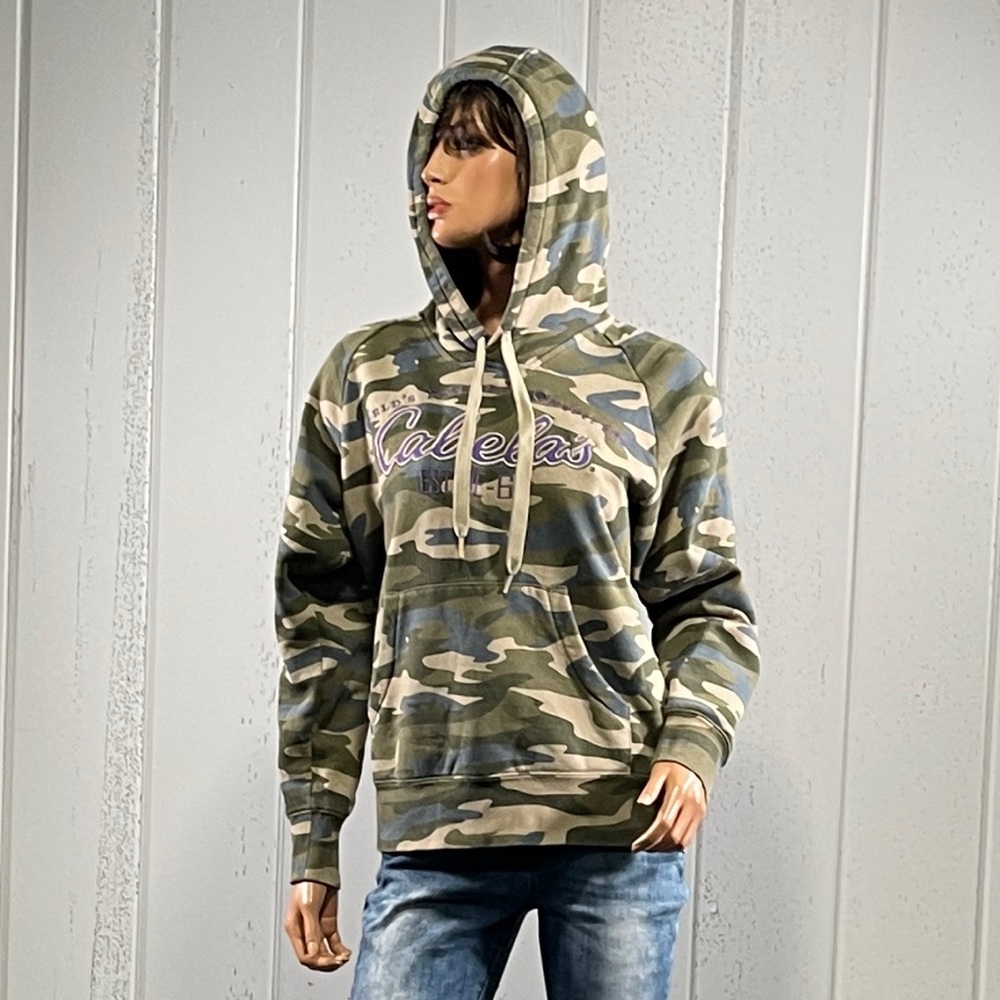 *Cabelas Women’s Camouflage Big Logo Hoodie Sz M